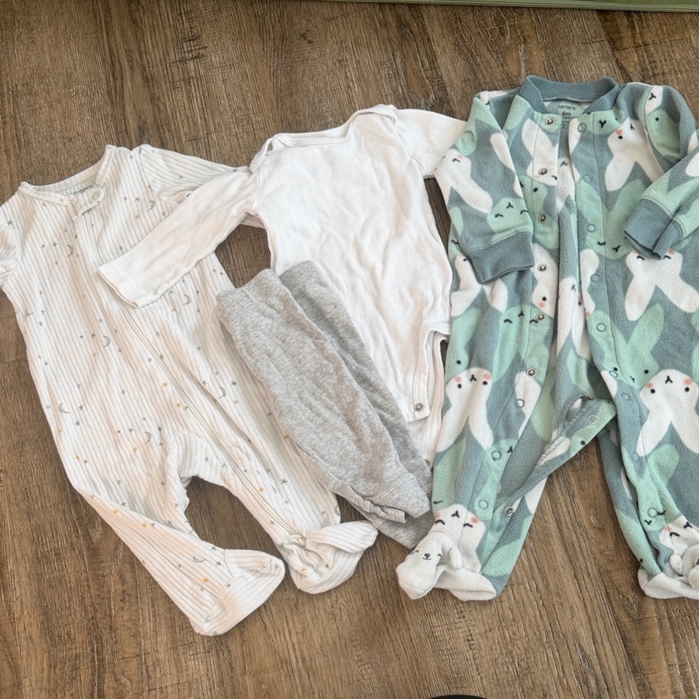 Carter's Adorable Footies Set - White, Gray, Green
